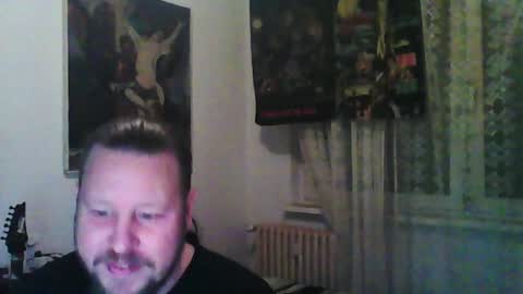 Edward online show from December 8, 6:39 pm