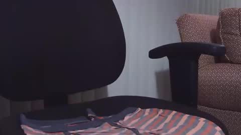 edging_as_escape online show from April 13, 6:06 am