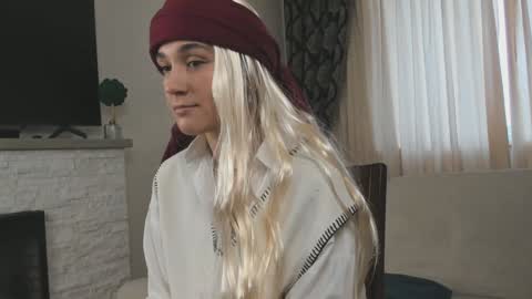 Kate online show from January 29, 7:15 am