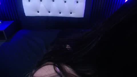 Edith online show from February 13, 9:17 pm