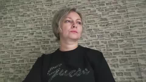 edithmanning online show from October 31, 7:09 am