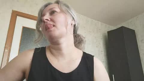 edithmanning online show from May 23, 6:20 am