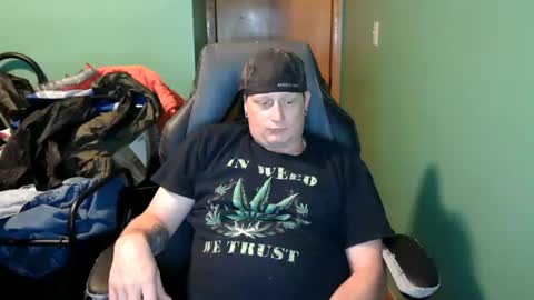 edwardaims_2please online show from July 26, 3:37 am