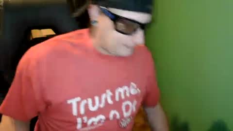 edwardaims_2please online show from June 26, 12:54 pm