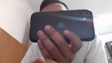 edwreyes_ online show from November 14, 12:24 am