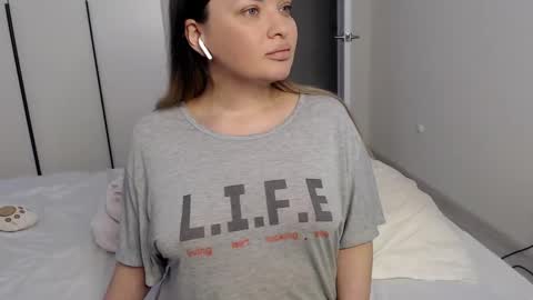 eelena4kiss online show from February 16, 7:49 pm