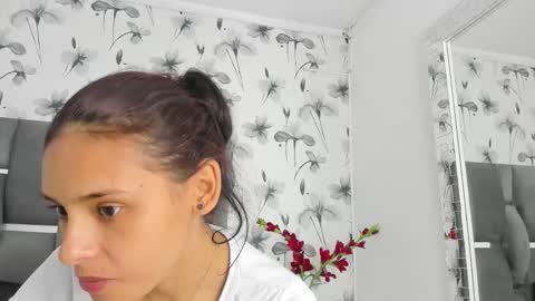 Snapshot of ehotloveaxxx chatting on October 21, 5:49 pm Valery online show from October 21, 5:49 pm
