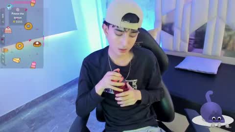 eidan_tay online show from May 28, 8:29 pm