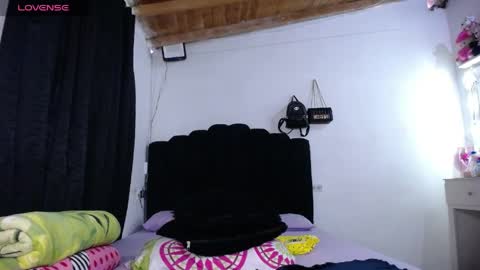 eileen__stone online show from May 14, 8:40 pm