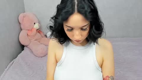 eileenmoores online show from February 11, 12:20 pm