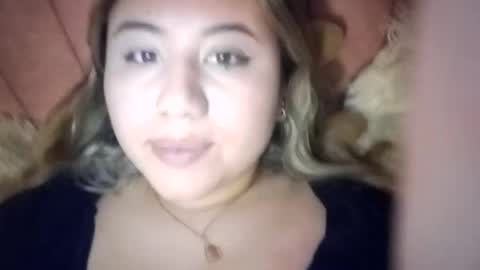 EIMY   MODEL INDEPENDENT online show from February 17, 4:00 am