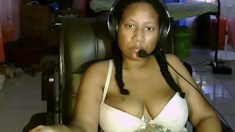 Eirondra Valeen online show from March 31, 1:17 am