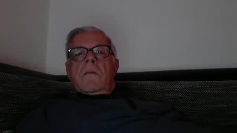 eisbaer1957 online show from December 11, 6:09 pm