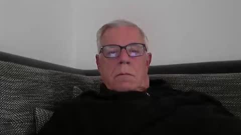 eisbaer1957 online show from November 30, 8:10 am