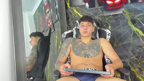 Eithan online show from March 28, 2:51 pm