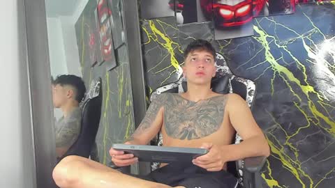 Eithan online show from April 8, 12:08 pm