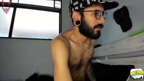 eithan_rune online show from February 6, 10:23 pm