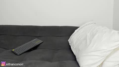 EITHAN CONOR online show from December 23, 2:40 am