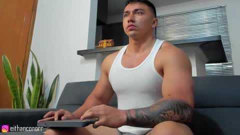 Snapshot of eithanconor1 chatting on February 21, 9:34 am EITHAN CONOR online show from February 21, 9:34 am