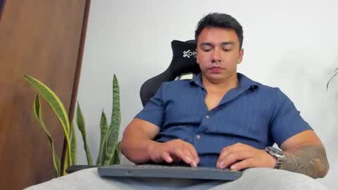 Snapshot of eithanconor1 chatting on October 7, 3:02 am EITHAN CONOR online show from October 7, 3:02 am