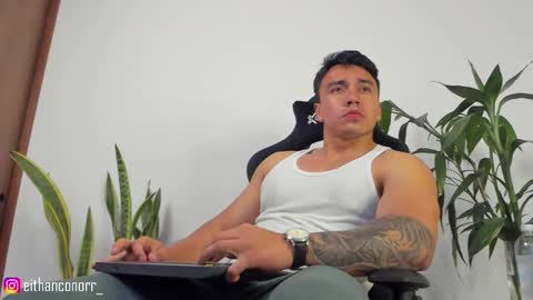 Snapshot of eithanconor1 chatting on September 15, 2:02 am EITHAN CONOR online show from September 15, 2:02 am
