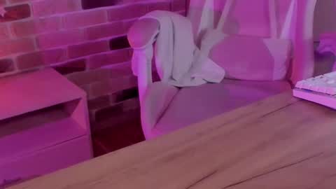 Lane online show from February 20, 2:22 am