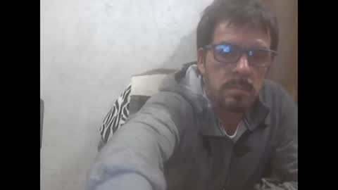 el_principe_veryhot online show from March 11, 6:41 am