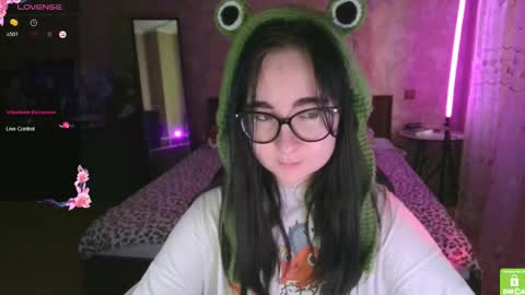 If you like it when I meow give me a thumbs up online show from November 7, 9:12 am