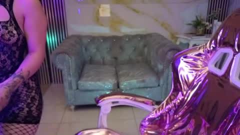 ELA  online show from April 26, 1:53 pm