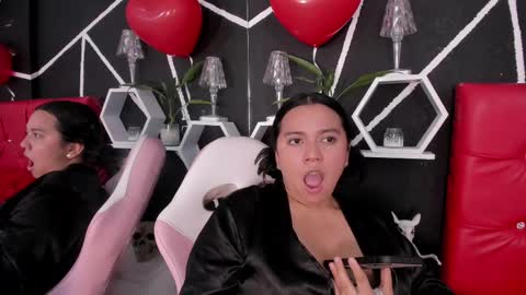 Snapshot of ela_hilton3 chatting on March 2, 12:20 am Ela online show from March 2, 12:20 am