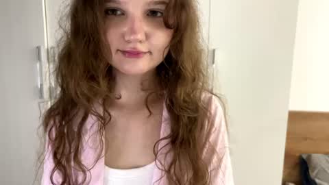 Ela online show from June 27, 7:31 pm