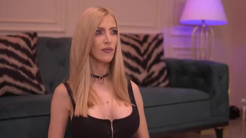 Ella online show from April 7, 4:47 am