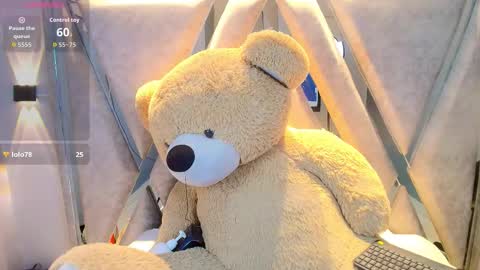 elaine87_ online show from October 21, 10:02 pm