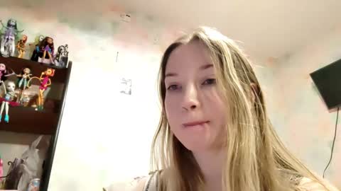 MIa online show from February 11, 11:36 am