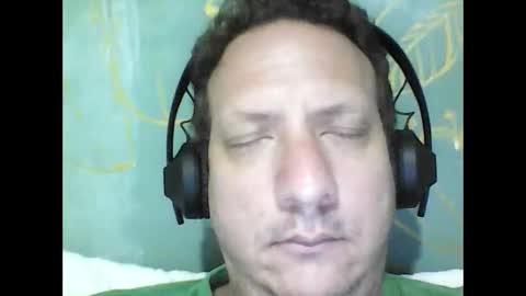 elcamello6 online show from October 12, 7:45 am