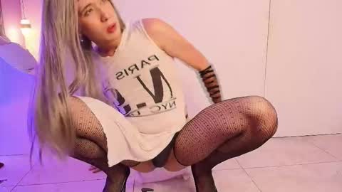 electra_gosselin online show from October 16, 4:50 pm