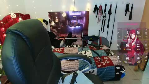 elektra online show from February 13, 7:45 am