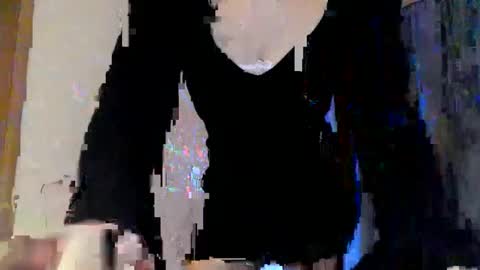 Snapshot of elenaza chatting on February 15, 9:37 pm elenaza online show from February 15, 9:37 pm