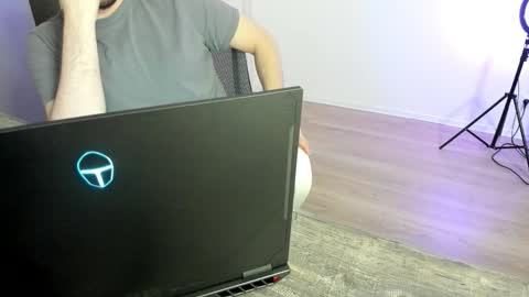 elf_cats online show from December 16, 1:39 pm