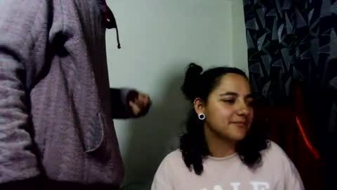 elflaco_6969 online show from July 23, 4:32 am