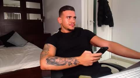 ElijahThorne online show from March 5, 11:52 am