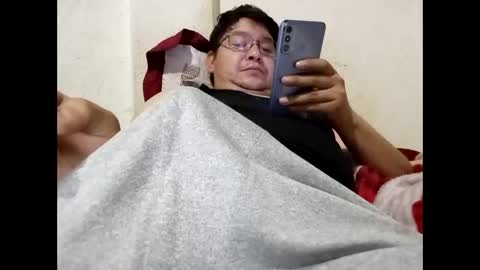 elimposstor online show from November 30, 1:40 pm