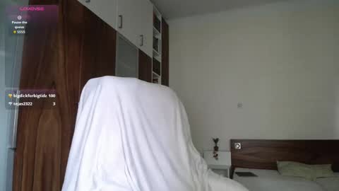 Elina Rossi online show from May 17, 12:03 pm