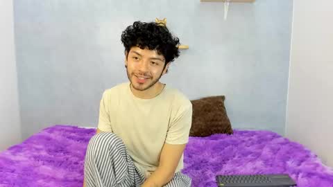 Elio online show from March 7, 3:56 pm