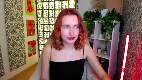 Snapshot of elis_cherry chatting on September 13, 1:52 am Elis  online show from September 13, 1:52 am