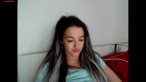 elisa_dove208 online show from October 23, 6:37 am