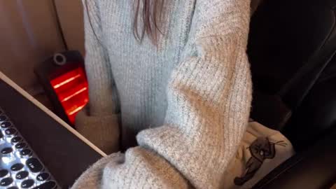 Elisa North online show from March 2, 5:25 pm