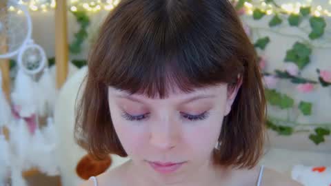 ElisabethDavis online show from May 13, 8:07 pm