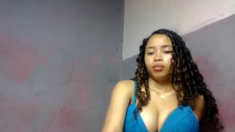 elisabethee online show from May 27, 8:17 pm