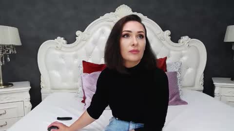 Krissy online show from October 29, 12:07 pm